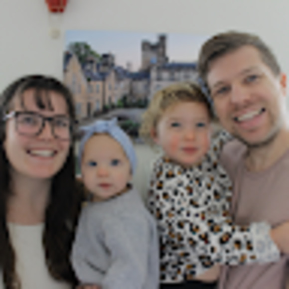 Meet your Posher, Hannah - Picture 1 of 1